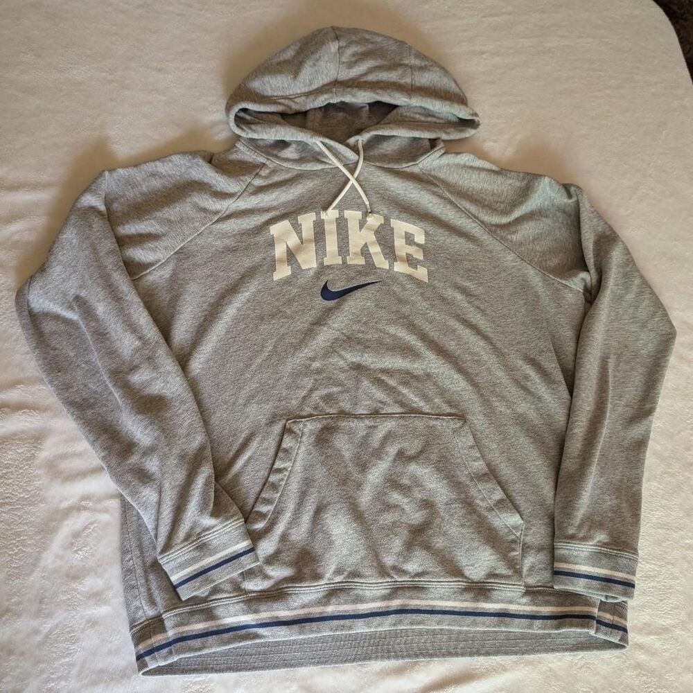 Nike Women's Grey Hoodie